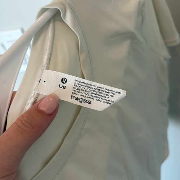 Lululemon Crewneck Cropped T-Shirt Bone Size Large - Picture 4 of 8